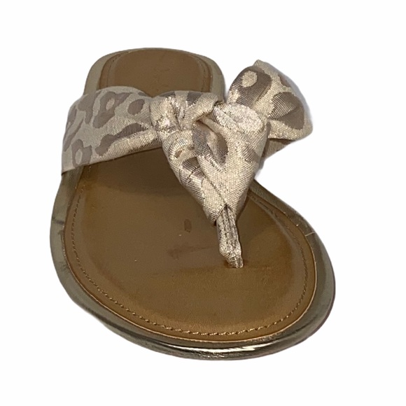 Amelia Grace Adellia Champagne flip-flop 8.5 - Picture 4 of 8